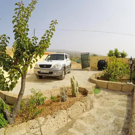 Noya Con Piscina Privada 圣克鲁斯-德特内里费