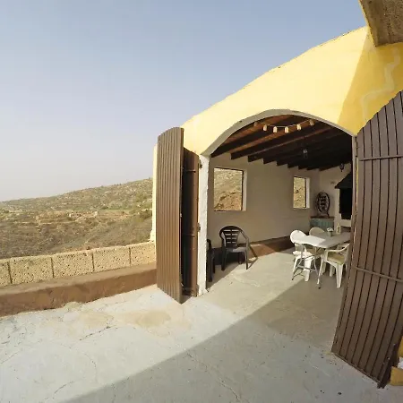 Noya Con Piscina Privada * 圣克鲁斯-德特内里费