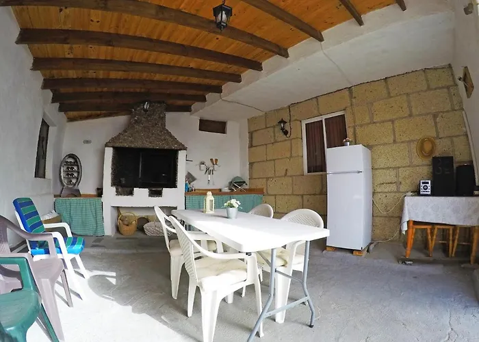 Noya Con Piscina Privada 圣克鲁斯-德特内里费