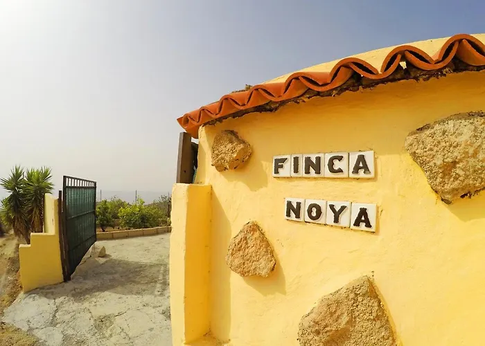 度假居 Noya Con Piscina Privada *